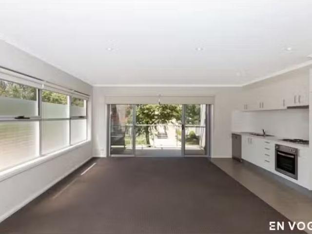 For Rent! 4/19 De Burgh Street, Lyneham Apartment for rent Li.
