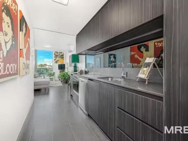 Cheap 410/15 Clifton Street, Prahran, VIC 3181