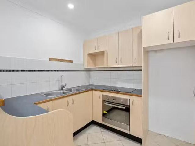 Just in! 4/12 O'connell Street, West End, QLD 4101