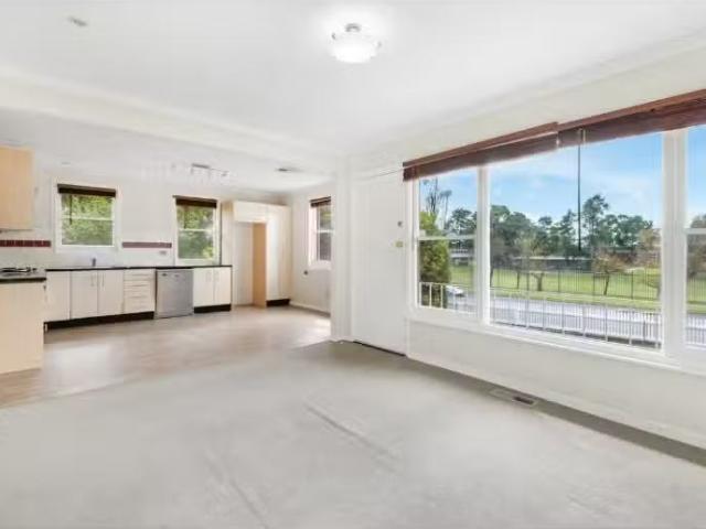 Nice 41 Alanbar Street, QUEANBEYAN House for rent Listed by R.
