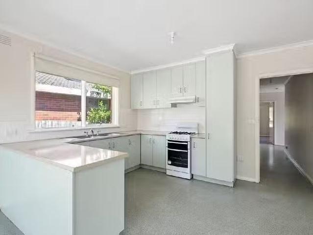 Nice 41 Brendale Avenue, Blackburn North, VIC 3130