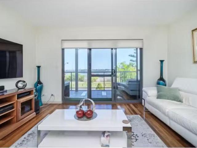 Rental! 4/25 Melville Parade, SOUTH PERTH Apartment for rent.