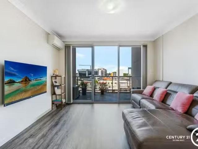 New 429/17 The Crescent, Fairfield, NSW 2165