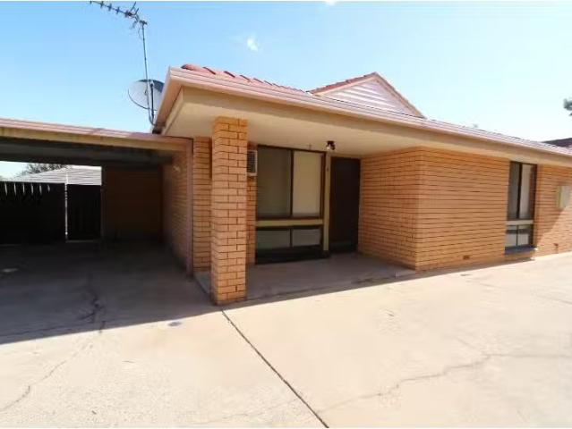 Just in! 4/23 Dove Street, Mount Austin Apartment for rent Li.
