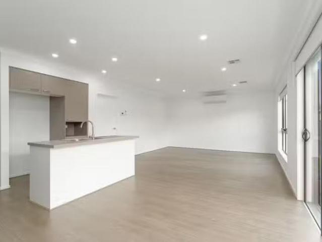 For Rent! 42 Navigator Drive, Corio, VIC 3214 House for Rent
