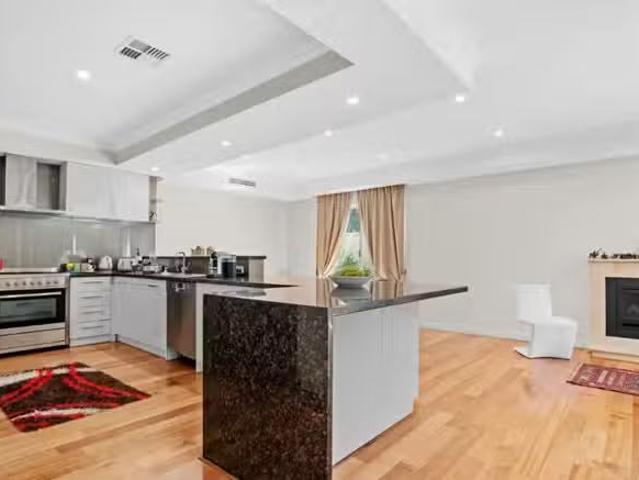 Nice 42A Selway Road, Brentwood, WA 6153