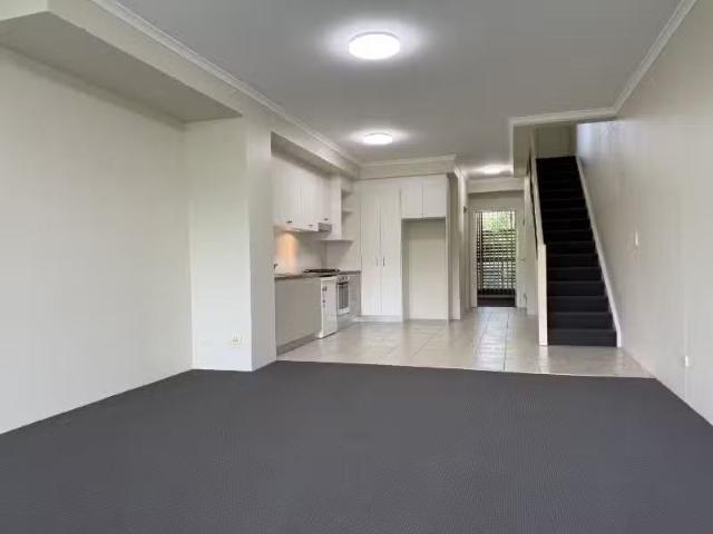 Just in! 431/221 Sydney Park Road, Erskineville Apartment for.