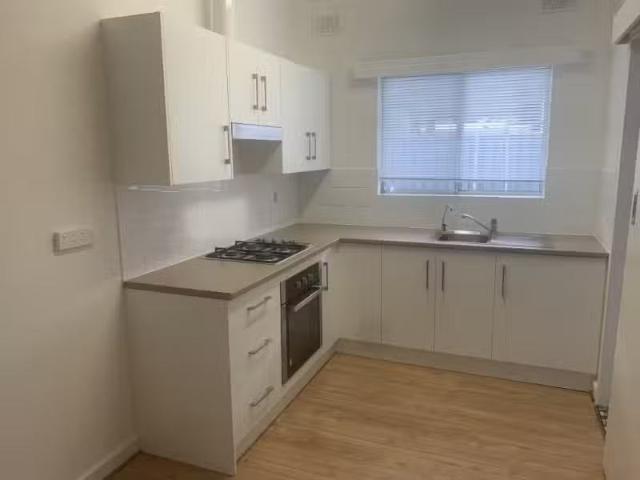 Rental! 4/3 Rushton Street, GOODWOOD Apartment for rent Liste.