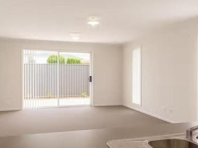 Deal! 4/442 States Road, Morphett Vale, SA 5162