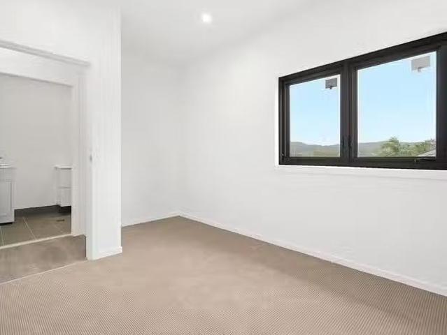 Cheap 4/46 George Street, East Gosford, NSW 2250