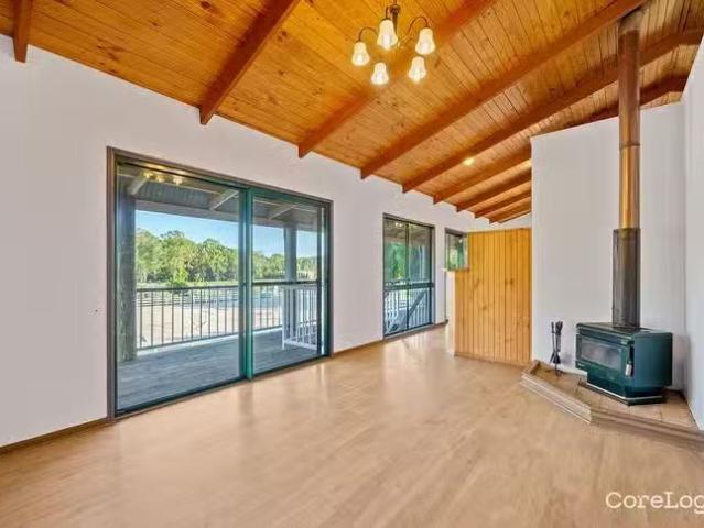 Charming 45A Gerara Court, Clagiraba, QLD 4211
