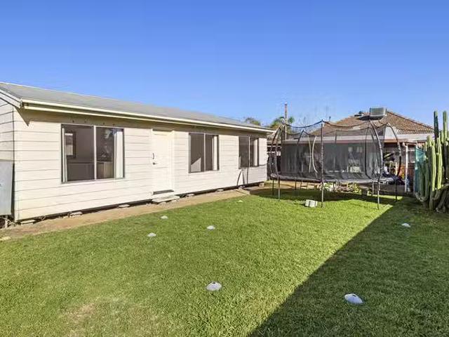Cozy 45A Robert Avenue, Broadview, SA 5083