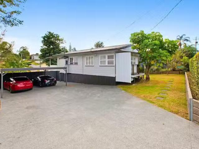 Deal! 465 Newnham Road, Upper Mount Gravatt, QLD 4122