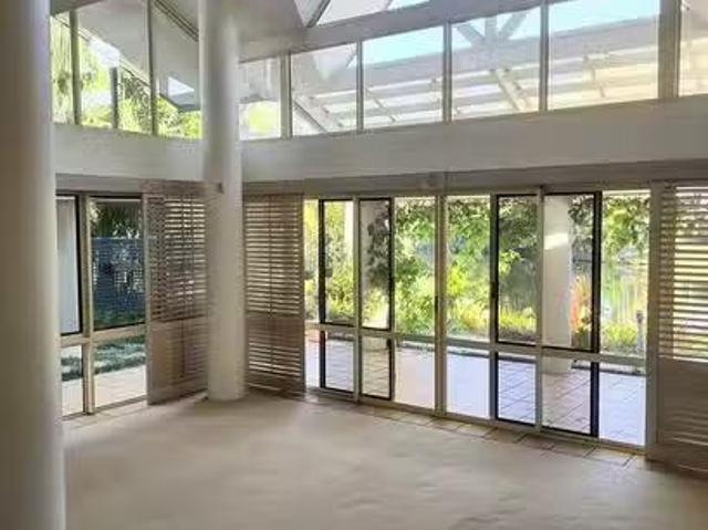 Cozy 46/125 Santa Cruz Boulevard, Clear Island Waters, QLD 4226