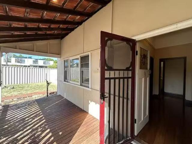 Deal! 46 Camberwell Street, East Victoria Park, WA 6101