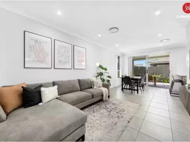 Deal! 46 Ingall Loop, CATHERINE FIELD House for rent Listed b.