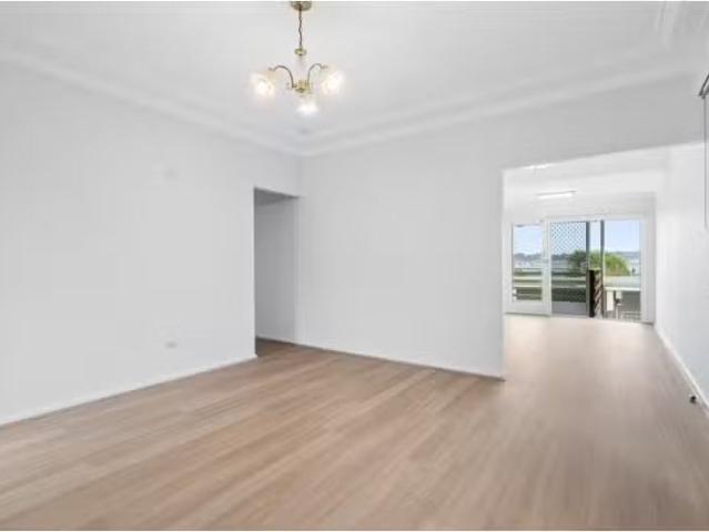 Cheap 46 Middle Point Road, BOLTON POINT House for rent Liste.