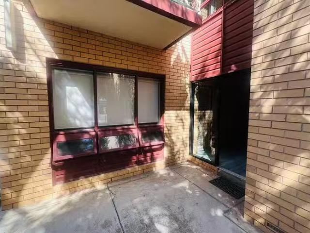Cheap 4/6 Saltram Road, Glenelg, SA 5045