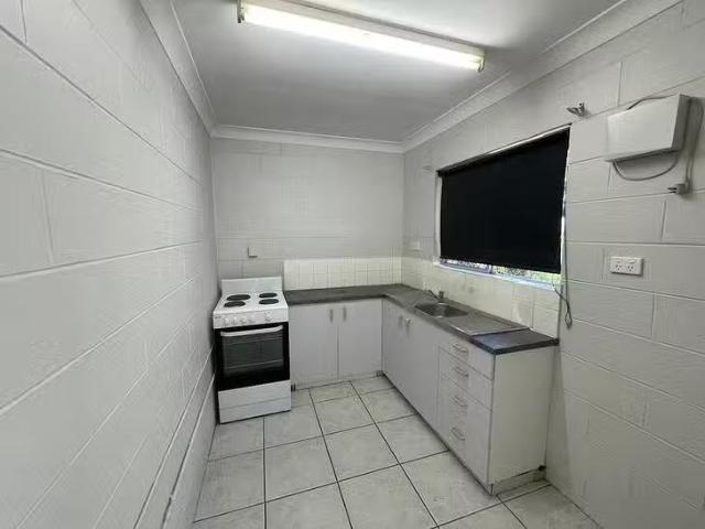 Rental! 4/75 Mann Street, Westcourt, QLD 4870