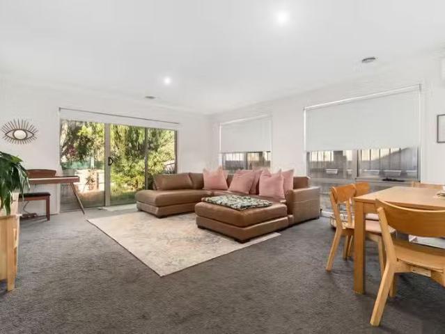 Charming 4/75 Mc Clelland Drive, Skye, VIC 3977 Unit for Rent