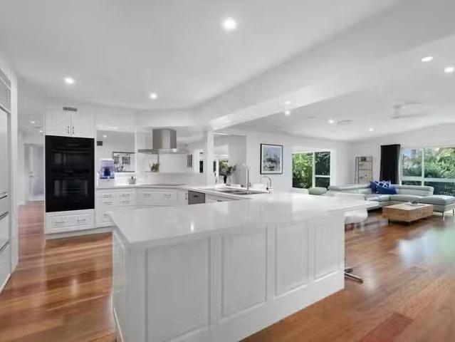 Cozy 4708 The Parkway, Hope Island, QLD 4212