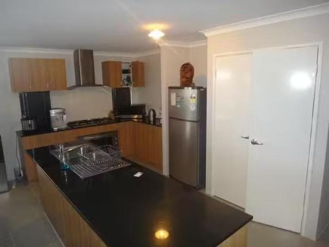 Nice 47 Splendens Avenue, Banksia Grove, WA 6031