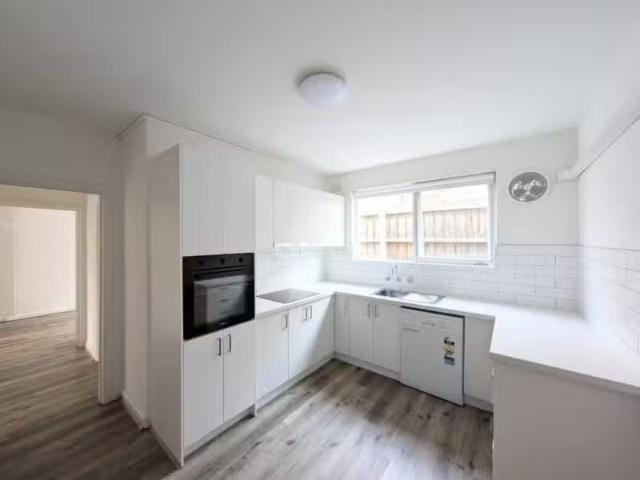 Rental! 4/88A Orrong Road, Elsternwick VIC 3185 Apartment Fo.