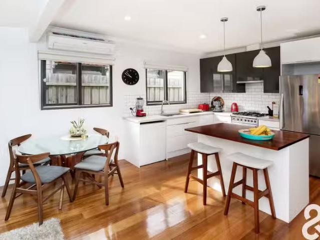 For Rent! 48 Newman Street, Thornbury VIC 3071