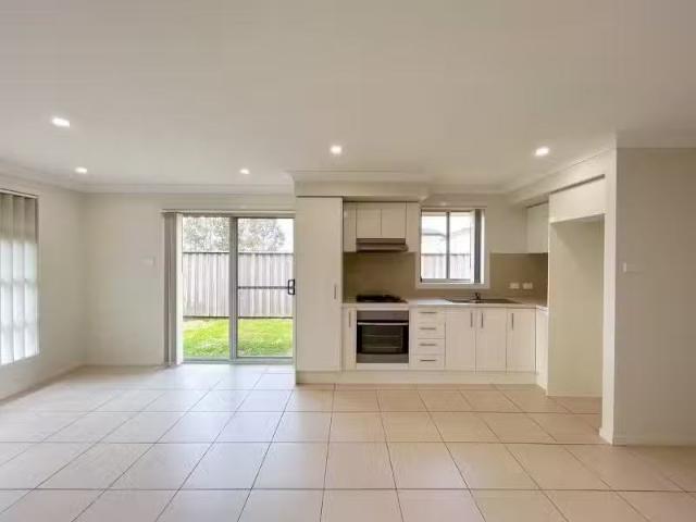Unique 48B Lawler Drive, Oran Park House for rent Listed by O.