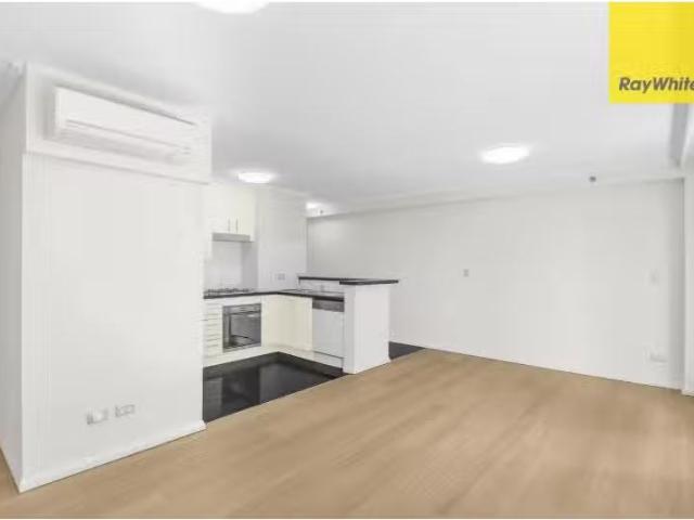Rental! 49/13 15 Hassall Street, PARRAMATTA Apartment for rent.