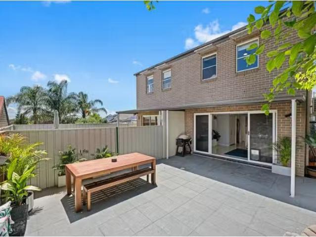 Nice 49A Stone Street, Earlwood Townhouse for rent Listed by.