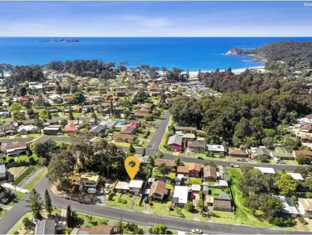 Rental! 4 Tasman Street, SURF BEACH House for rent Listed by R