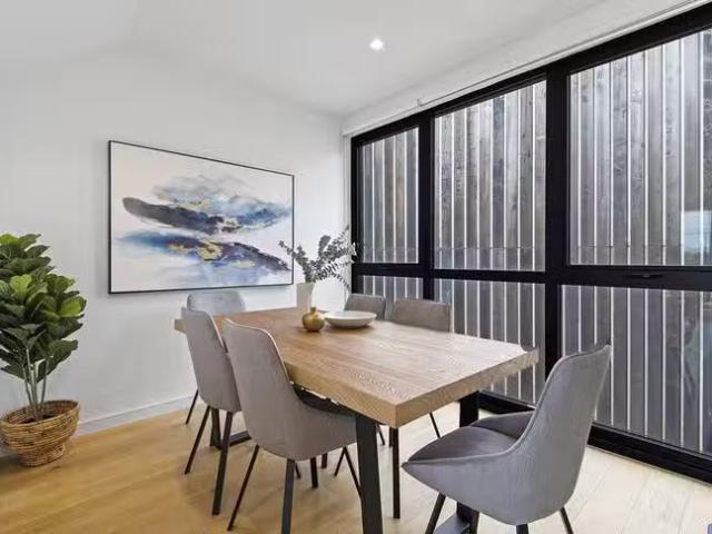 Rental! 4 Yates Lane, Parkville, VIC 3052