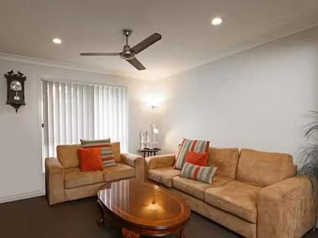Deal! 4 Alvine Drive, Eagleby, QLD 4207