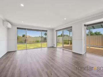 Nice 4 Annandale Circle, Kinross, WA 6028