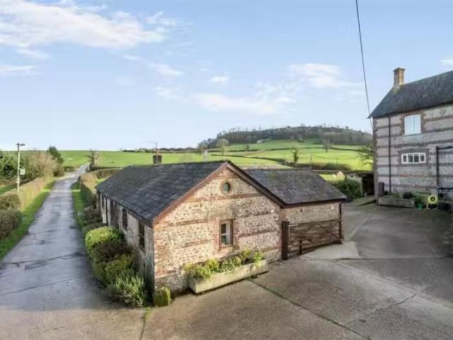 Cozy 4 BA 7 bedroom barn conversion for rent in Plush, Dorches.