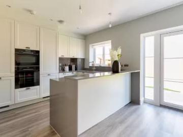 Rental! 4 bedroom detached house for rent in Oaklands Lane, Sm.