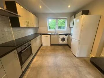 Cozy 4 bedroom detached house for rent in High Street, Cambrid.