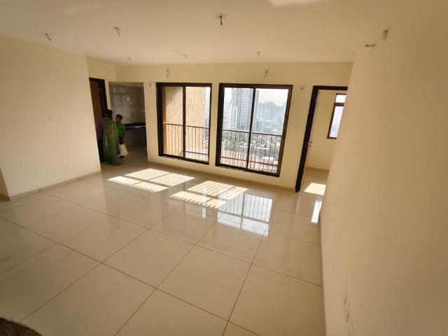 Rental | 4 BHK 1250 Sq.Ft. Apartment in Chandak 34 Park Estate