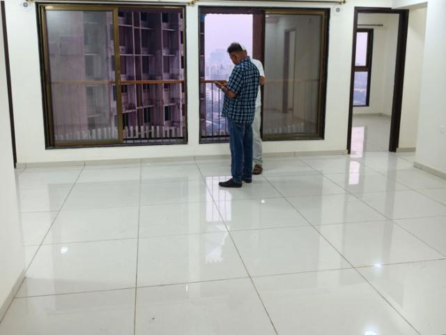 Rental | 4 BHK + 1254 Sq.Ft. Apartment in Chandak 34 Park Estate