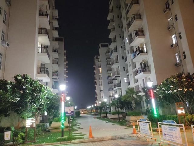 Rental | 4 BHK 1400 Sq.Ft. Apartment in BPTP Park Elite Premium