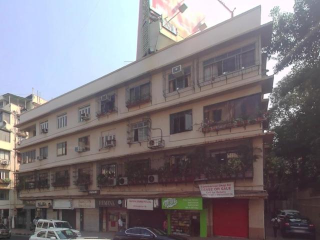 Rental | 4 BHK 1400 Sq.Ft. Apartment in Tardeo