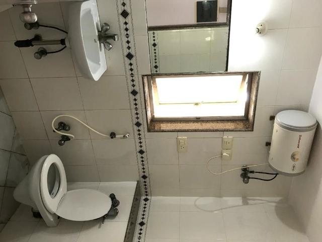Rental | 4 BHK 1500 Sq.Ft. Apartment in Andheri West