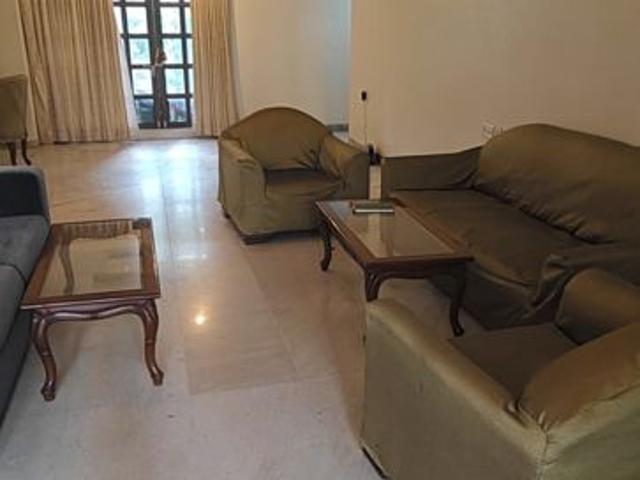 Rental | 4 BHK 1500 Sq.Ft. Apartment in Madhukunj Apartment Prabhadevi