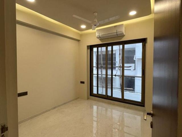 Rental | 4 BHK 1650 Sq.Ft. Apartment in H Rishabraj Mangal Varsha