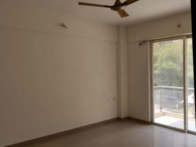 Rental | 4 BHK + 1650 Sq.Ft. Apartment in Octave Apartments