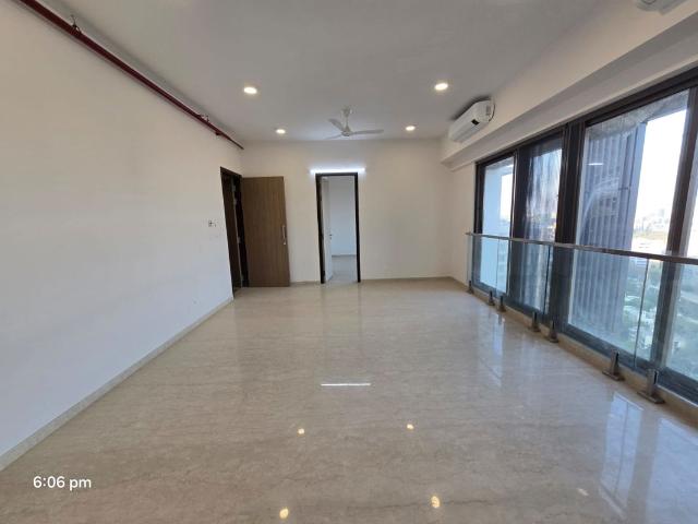 Rental | 4 BHK 1680 Sq.Ft. Apartment in Adani Ten BKC