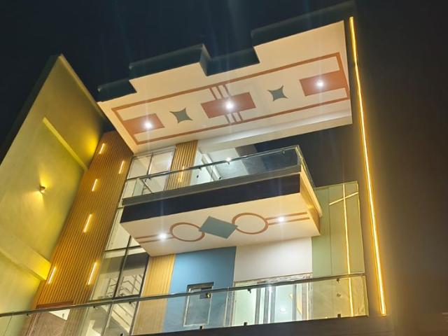 Rental | 4 BHK + 1743 Sq.Ft. Villa in ORO City