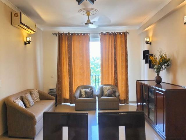 Rental | 4 BHK + 1750 Sq.Ft. Apartment in Emaar MGF Emerald Hills