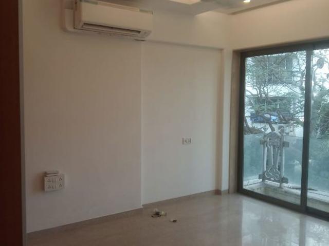 Rental | 4 BHK 1750 Sq.Ft. Apartment in Ekta Empress